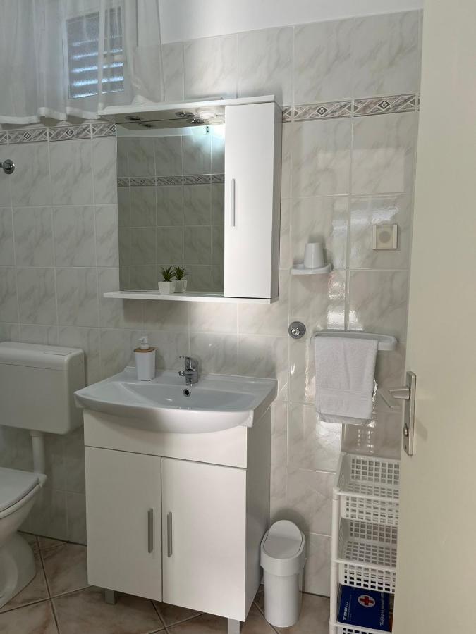 Apartments Marinovic Brzac Екстер'єр фото