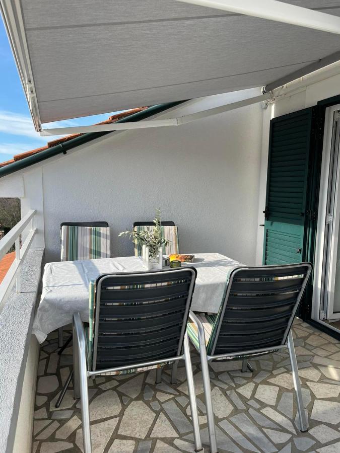 Apartments Marinovic Brzac Екстер'єр фото