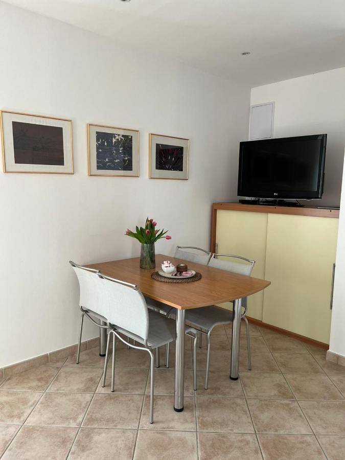 Apartments Marinovic Brzac Екстер'єр фото