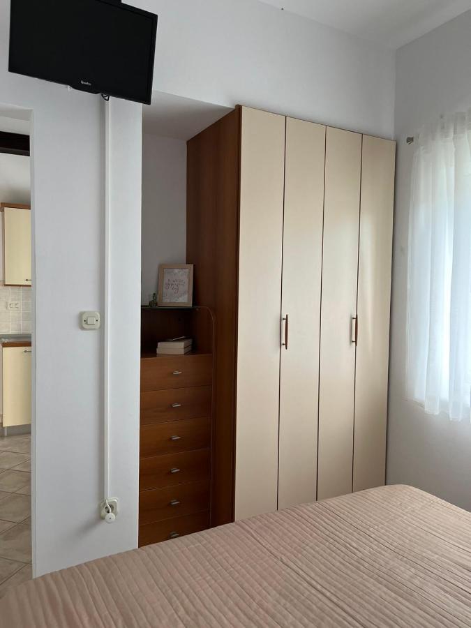 Apartments Marinovic Brzac Екстер'єр фото