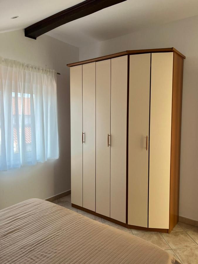Apartments Marinovic Brzac Екстер'єр фото